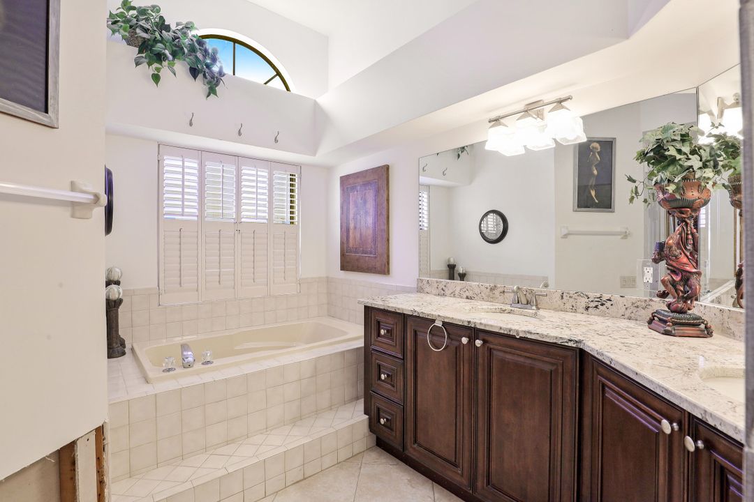 17755 Park Village Blvd, Fort Myers, FL 33908