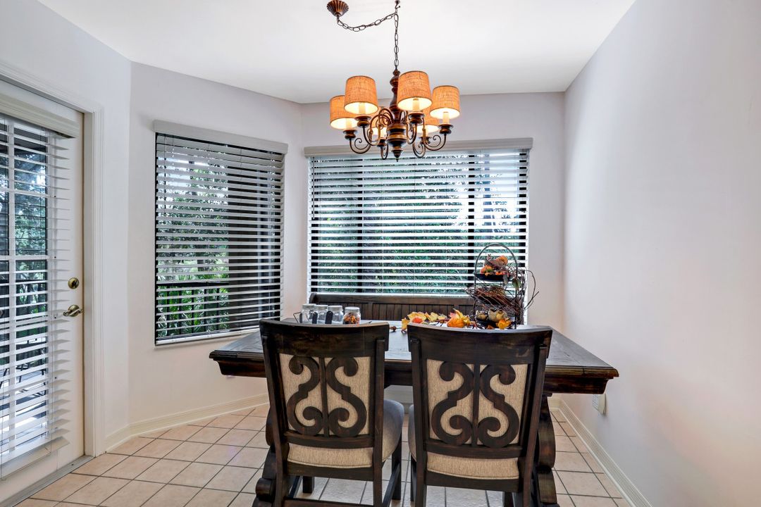 27100 Oakwood Lake Dr, Bonita Springs, FL 34134