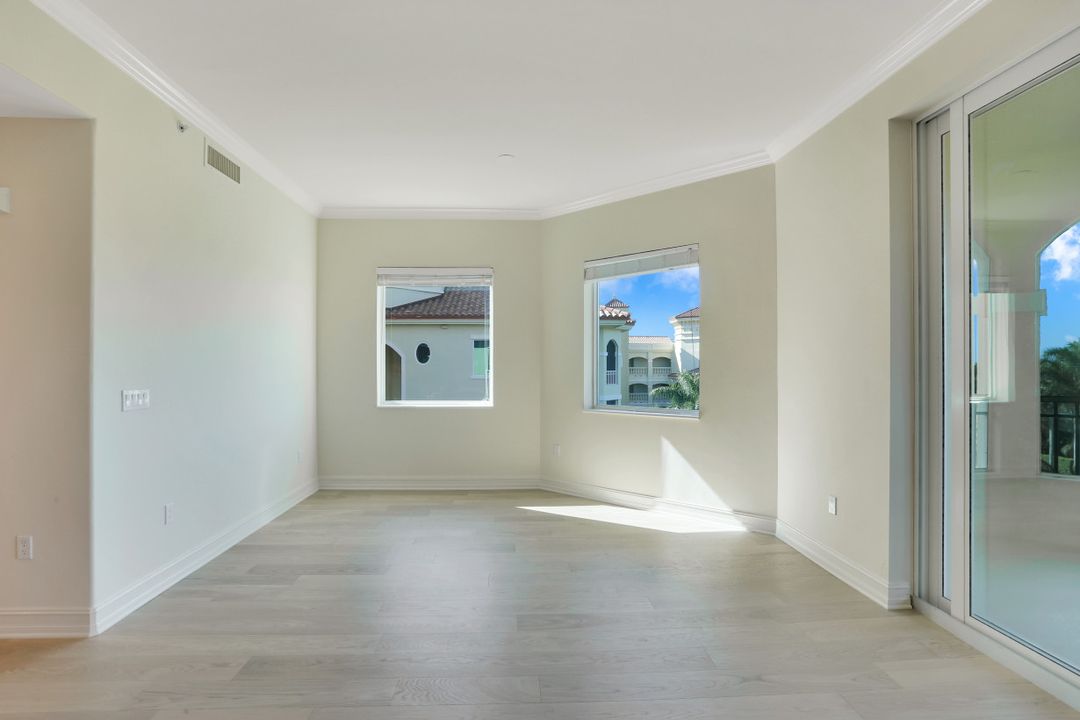 2738 Tiburon Blvd E #B-501, Naples, FL 34109