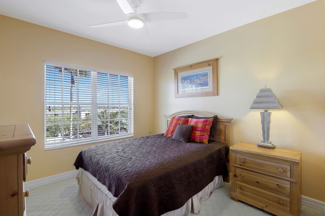 401 Bayfront Pl #3401, Naples, FL 34102