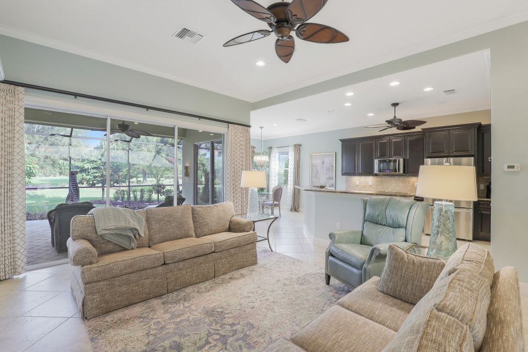 9090 Limestone Ln, Naples, FL 34120