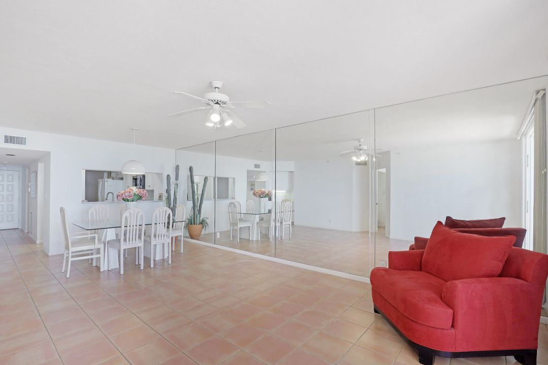 990 Cape Marco Dr #102, Marco Island, FL 34145