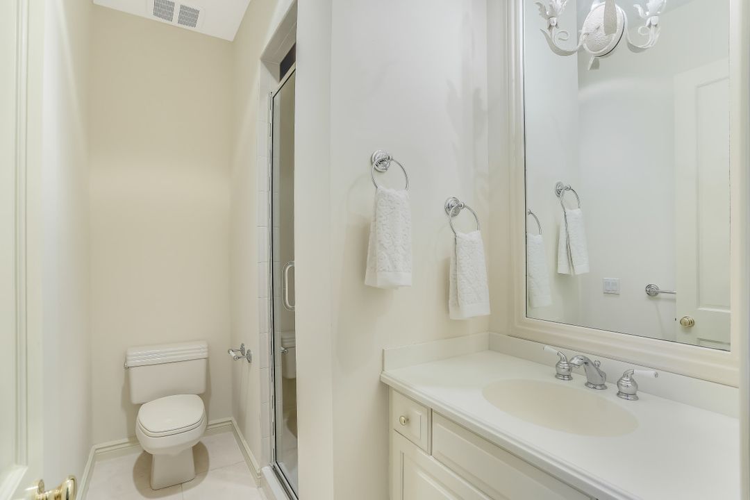 969 Barcarmil Way, Naples, FL 34110