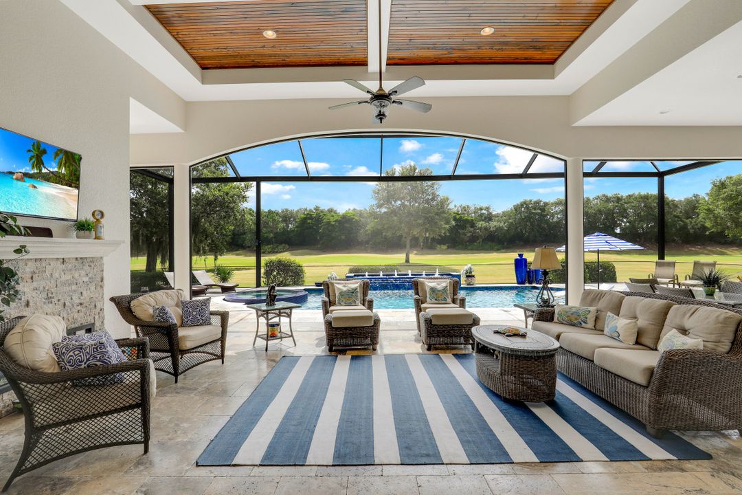 9559 Via Lago Way, Fort Myers, FL 33912