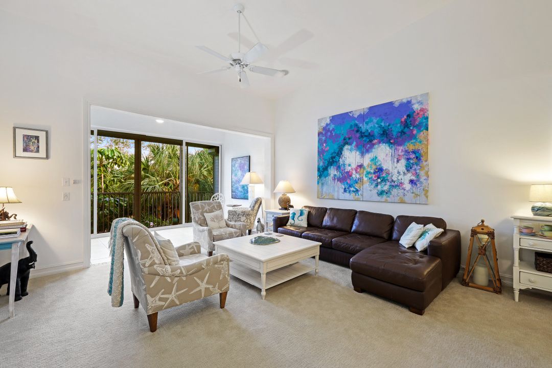 790 Bentwater Cir #203, Naples, FL 34108