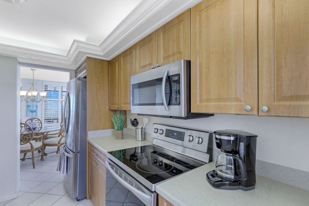 320 Seaview Ct #603, Marco Island, FL 34145