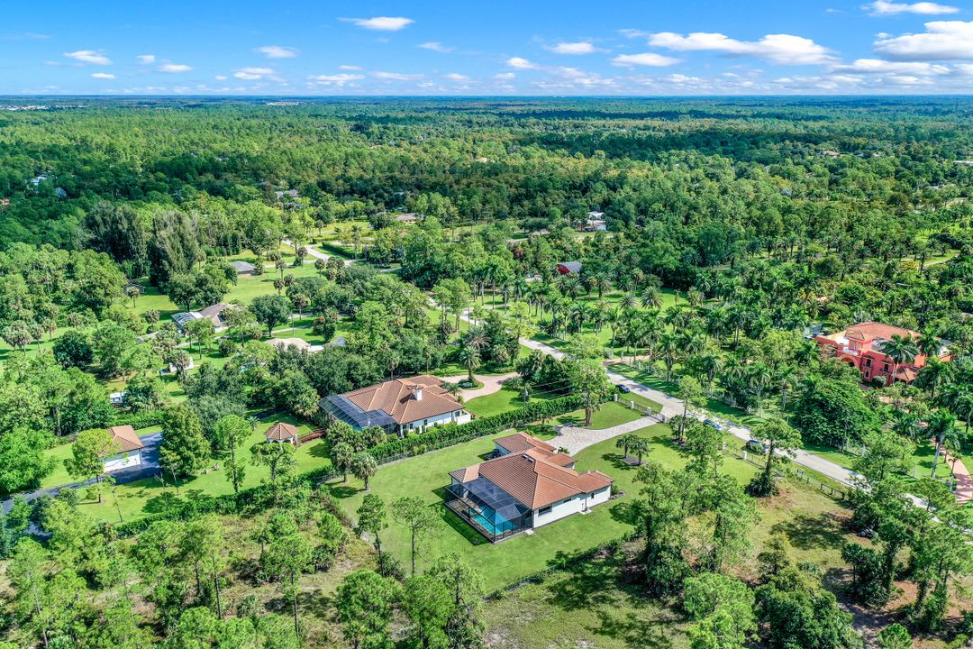 631 25th St SW, Naples, FL 34117