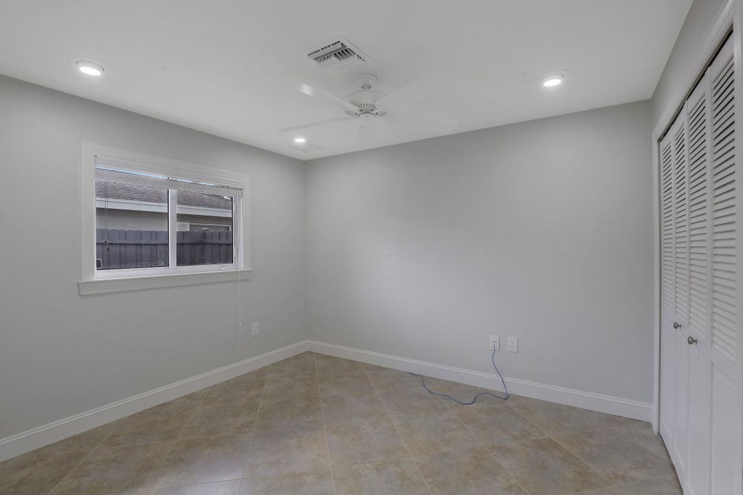 128 Coral Vine Dr, Naples, FL 34110