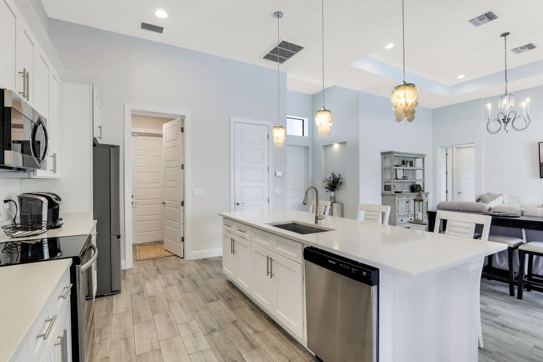 342 SW 28th Ave, Cape Coral, FL 33991