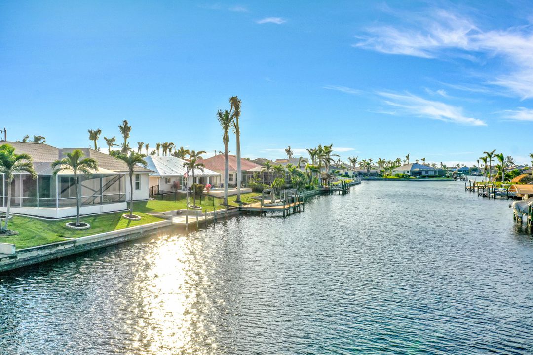 2709 SW 37th St, Cape Coral, FL 33914