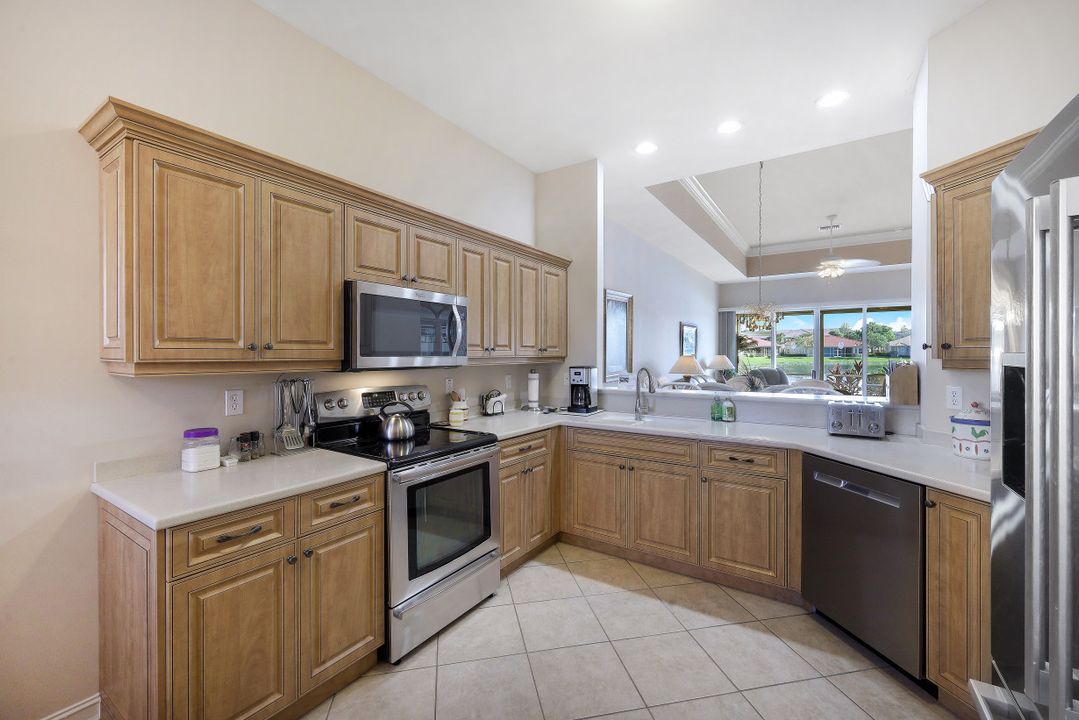 8062 Sanctuary Dr #2, Naples, FL 34104