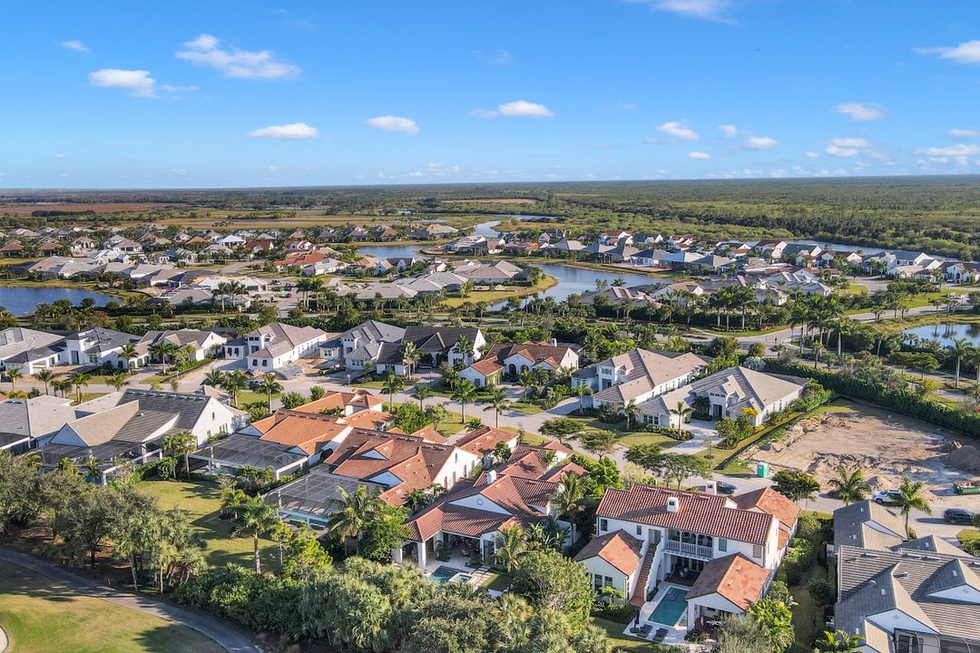 3255 Tavolara Ln, Naples, FL 34114