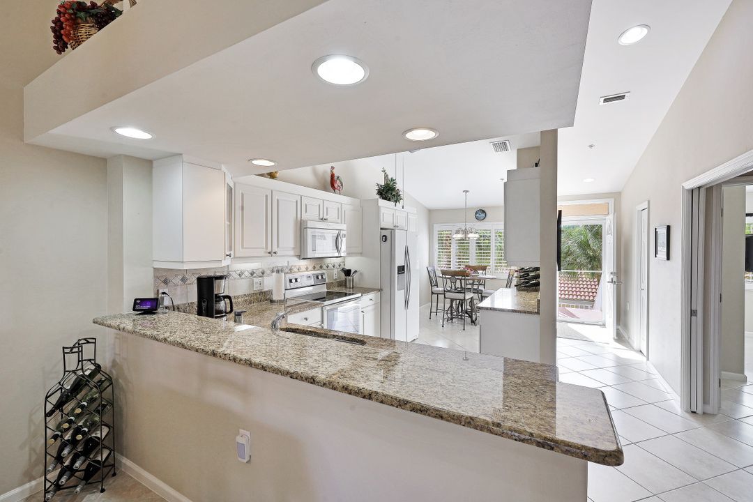2365 Bayou Ln #4, Naples, FL 34112
