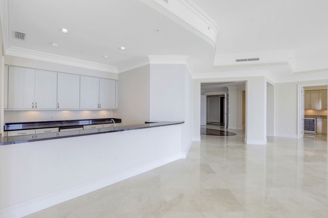 970 Cape Marco Dr, Marco Island, FL 34145