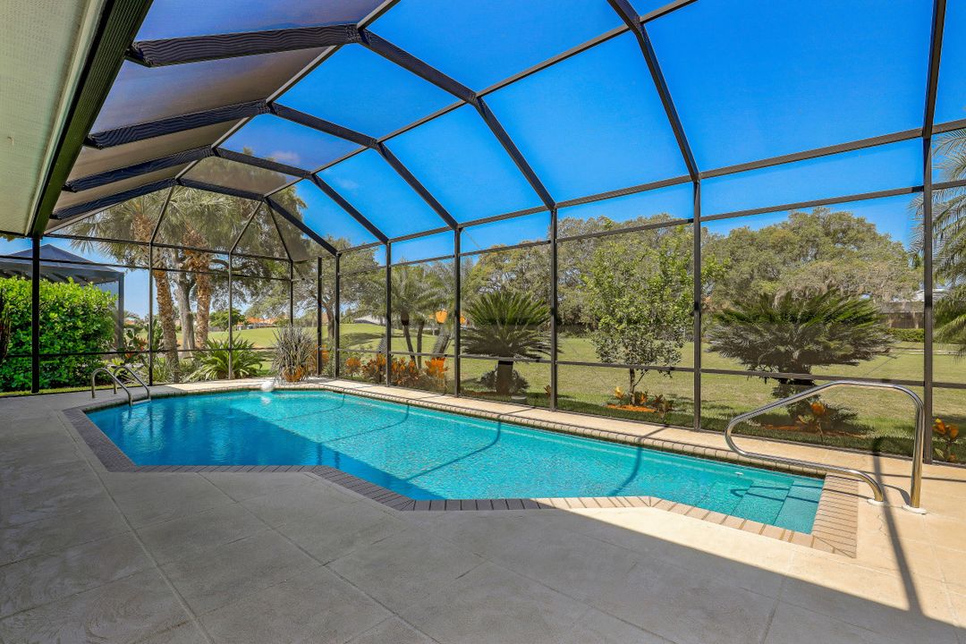 28416 Sombrero Dr, Bonita Springs, FL 34135