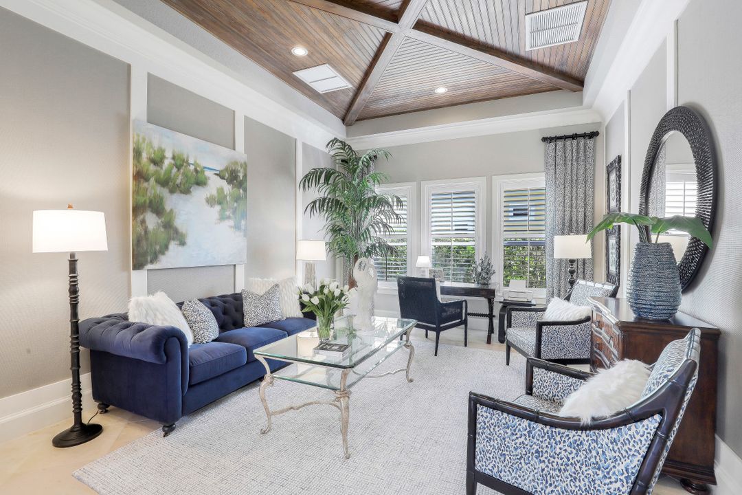 3086 Aviamar Cir, Naples, FL 34114