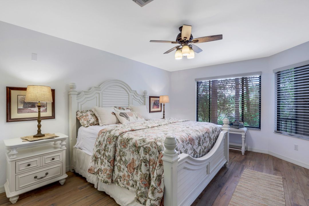 27100 Oakwood Lake Dr, Bonita Springs, FL 34134