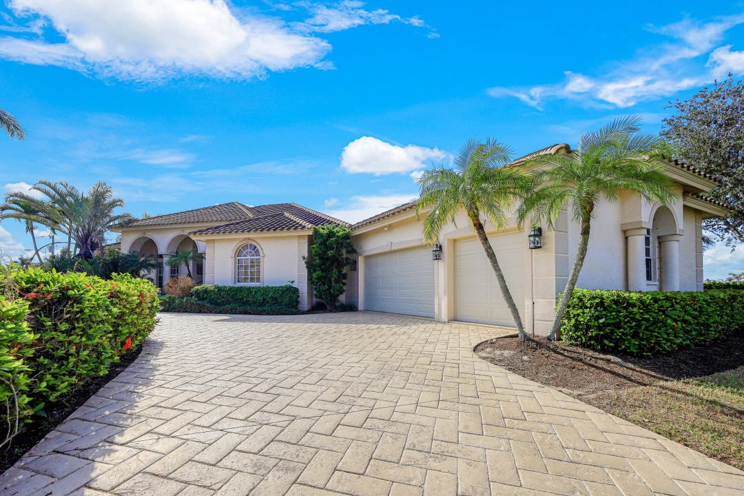 800 Arcadia Ct, Marco Island, FL 34145