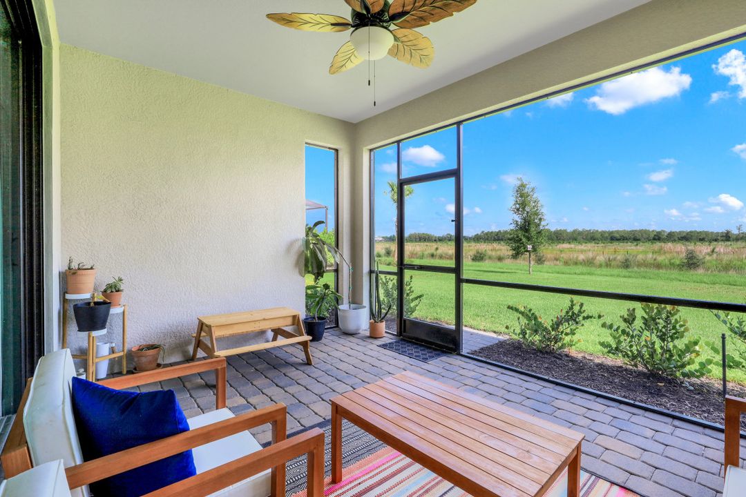 19732 Beechcrest Pl, Estero, FL 33913