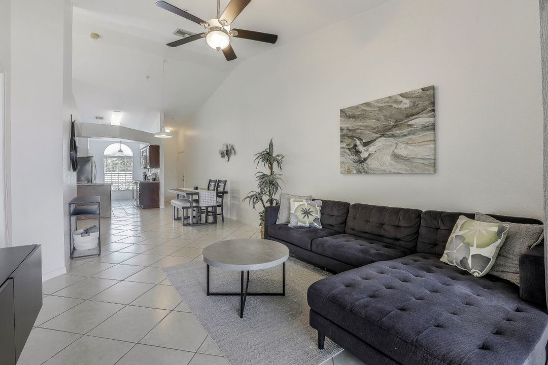 4910 Cougar Ct N #205, Naples, FL 34109