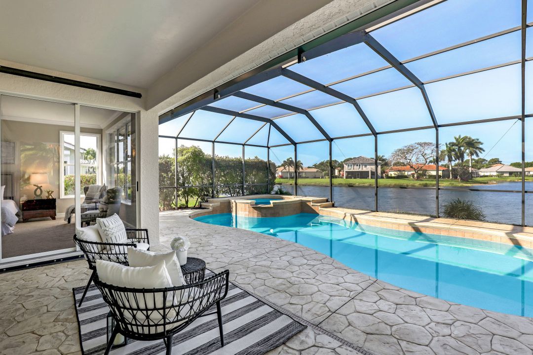 11043 Lakeland Cir, Fort Myers, FL 33913