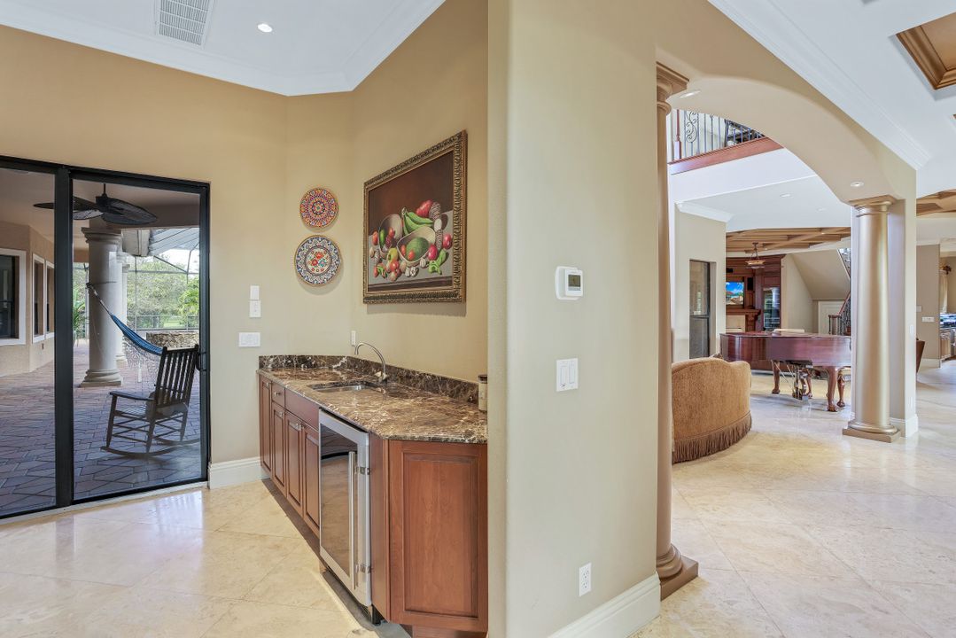 3645 7th Ave NW, Naples, FL 34120