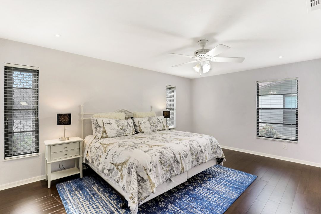 307 Reynolds Ct, Naples, FL 34112