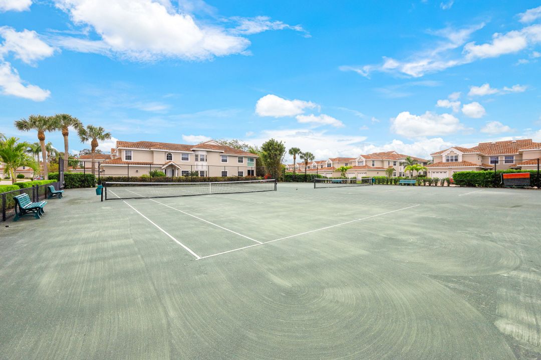 3584 Windjammer Cir #1703, Naples, FL 34112