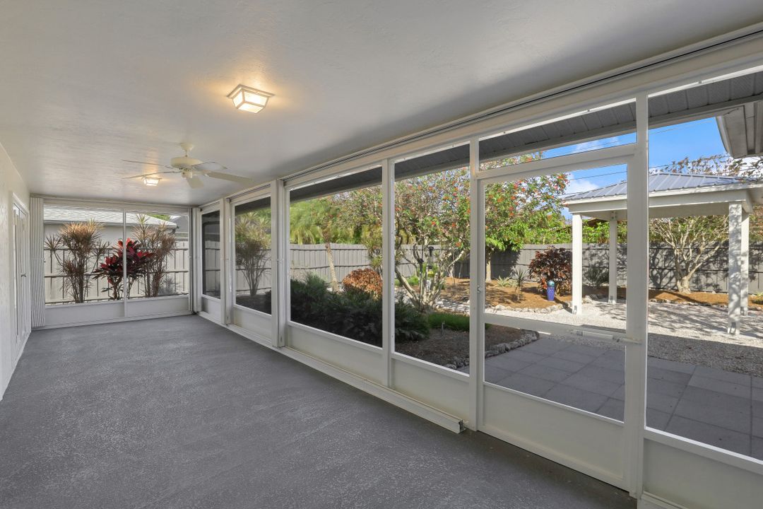 128 Coral Vine Dr, Naples, FL 34110