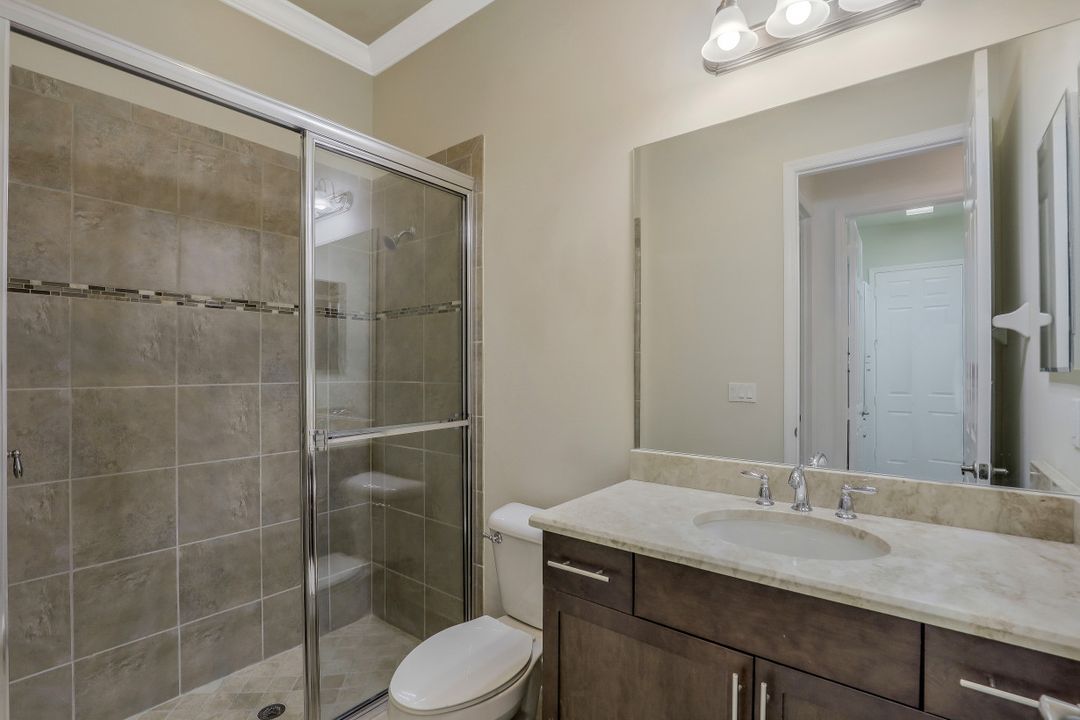 3192 Pacific Dr, Naples, FL 34119