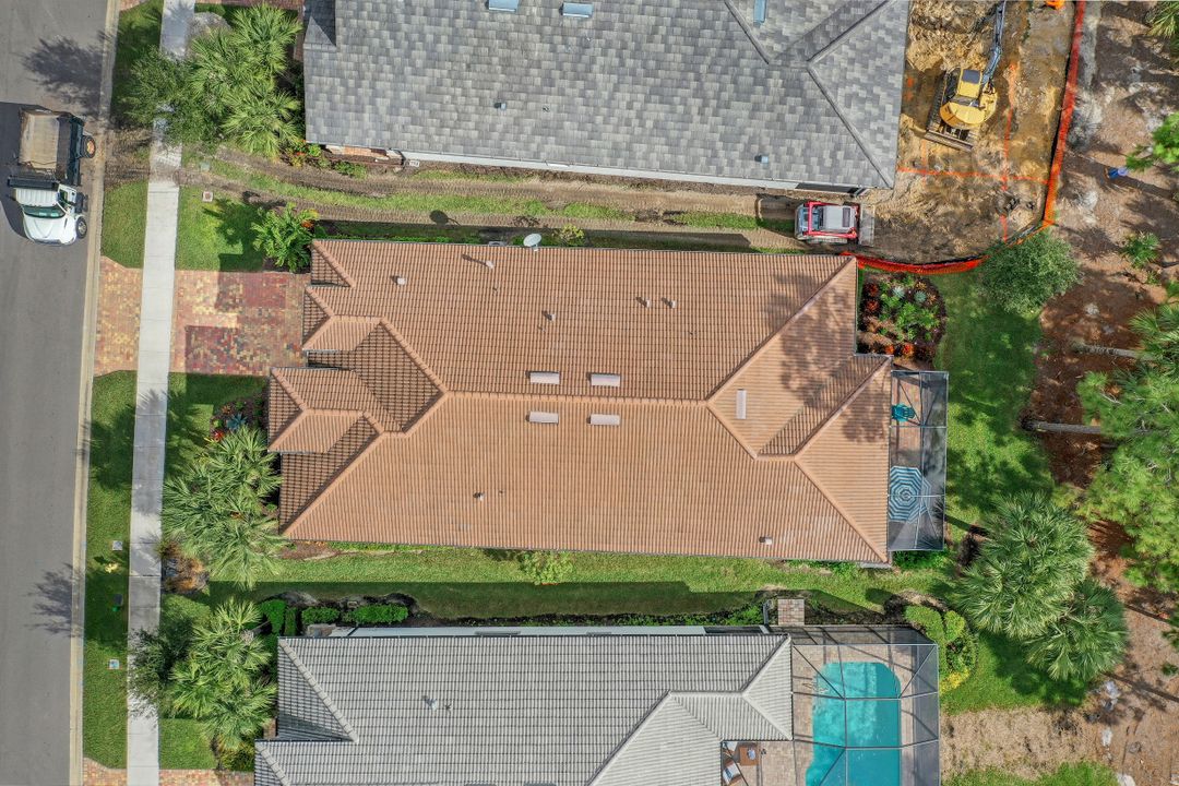 9350 Greyhawk Trl, Naples, FL 34120