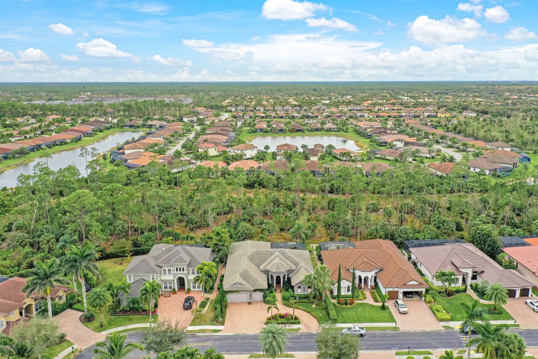 14690 Beaufort Cir, Naples, FL 34119