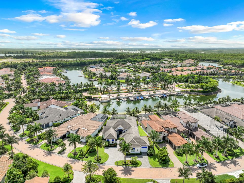 17413 Via Lugano Ct, Miromar Lakes, FL 33913