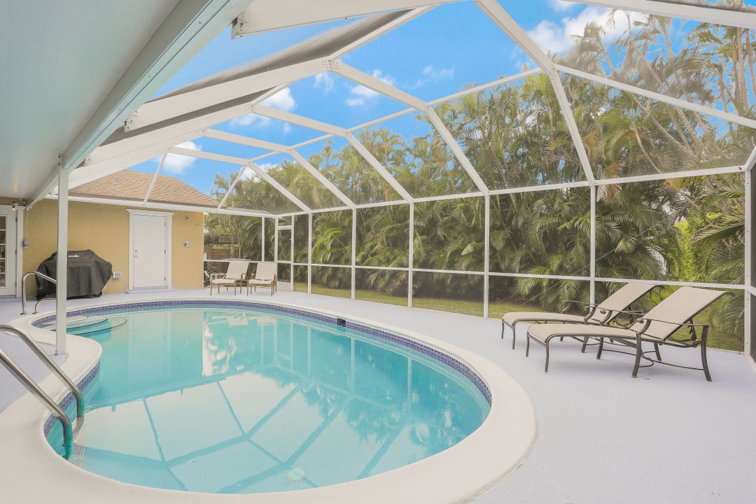 318 Sand Hill St, Marco Island, FL 34145