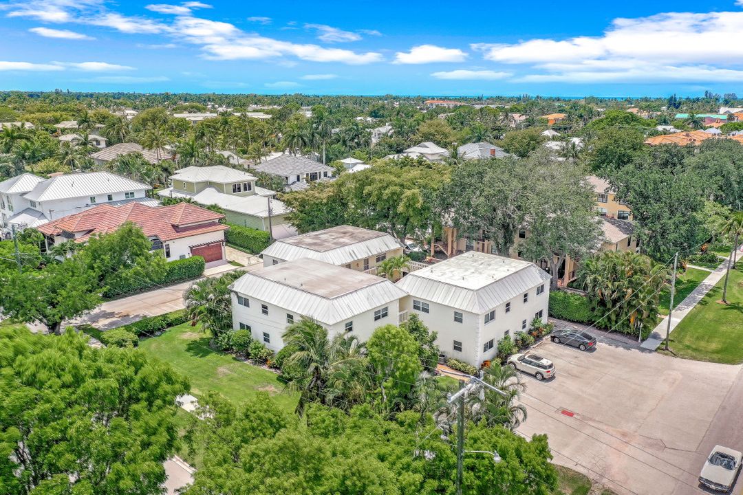 780 10th Ave S #6, Naples, FL 34102