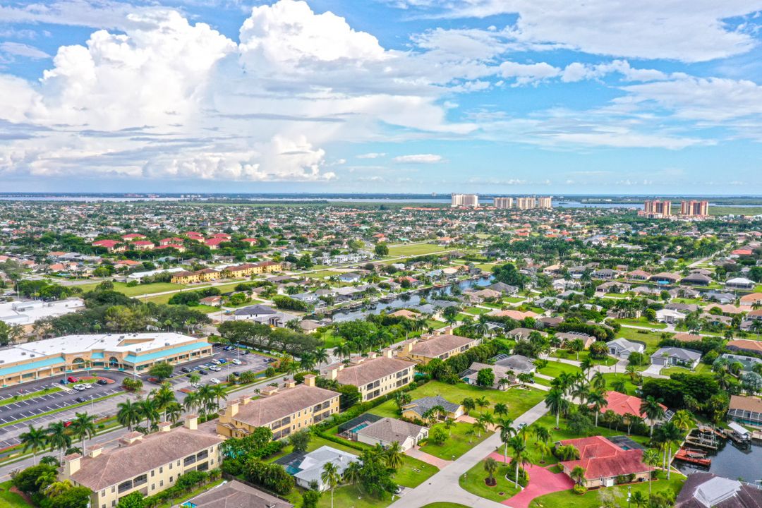 4831 SW 18th Ave, Cape Coral, FL 33914