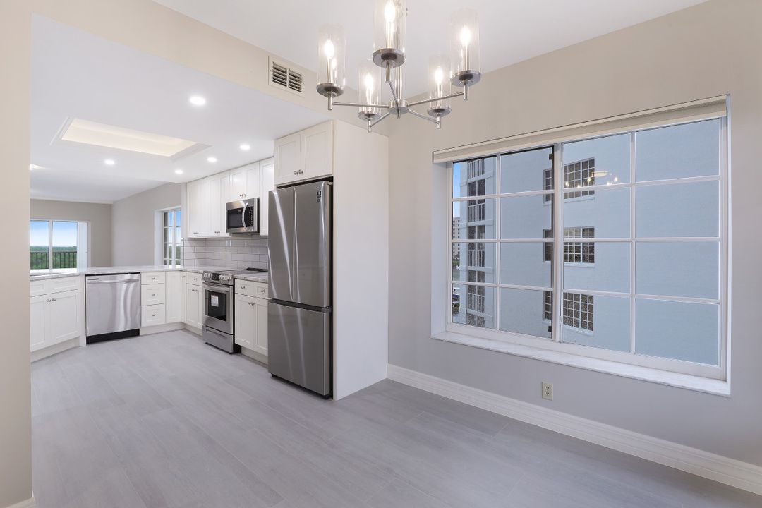 13105 Vanderbilt Dr #505, Naples, FL 34110