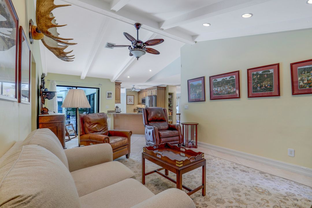 2326 Kings Lake Blvd, Naples, FL 34112