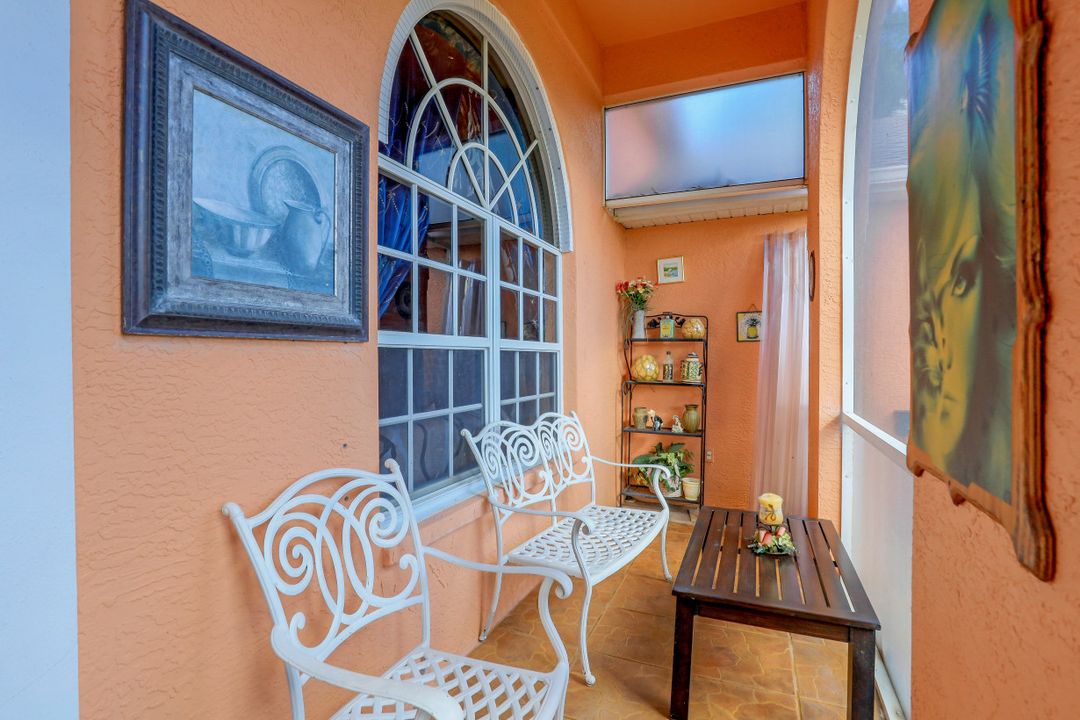 4552 Varsity Cir, Lehigh Acres, FL 33971