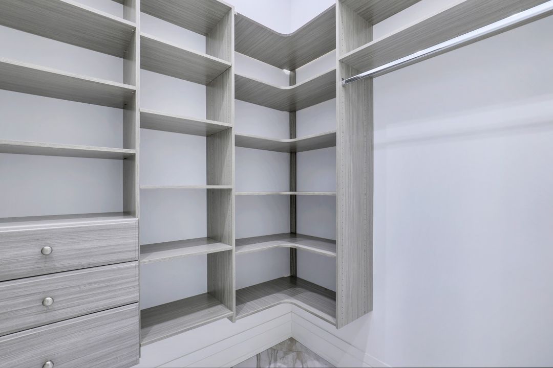 5333 Bayshore Ave, Cape Coral, FL 33904