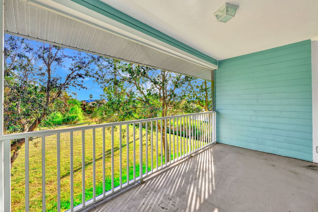 1050 Hancock Creek S Blvd #204, Cape Coral, FL 33909