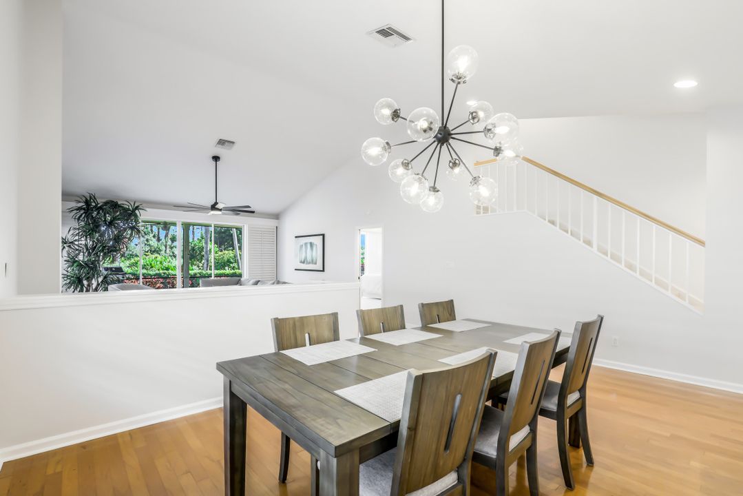 46 Golf Cottage Dr, Naples, FL 34105