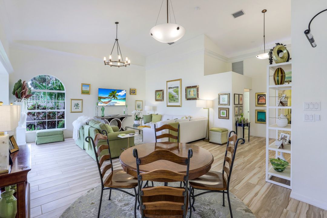 2180 Paget Cir, Naples, FL 34112