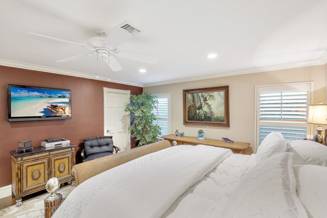 362 Bald Eagle Dr, Marco Island, FL 34145
