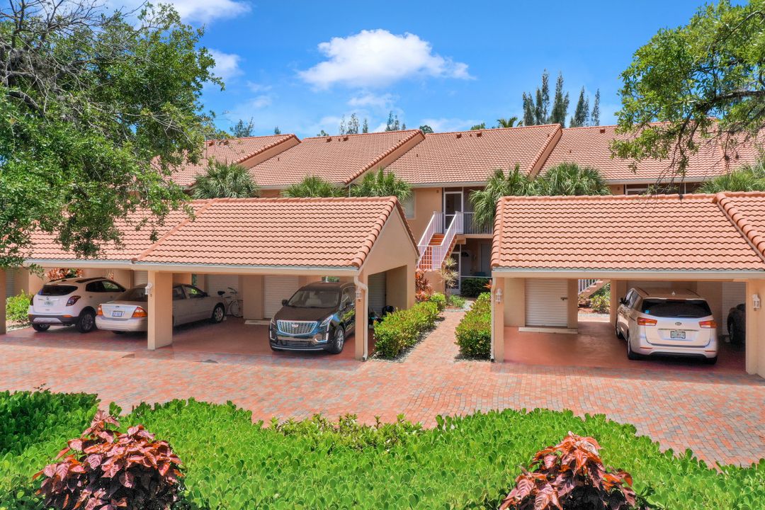 1650 Windy Pines Dr #8, Naples, FL 34112