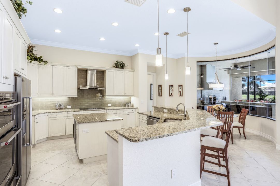 9225 Esplanade Blvd, Naples, FL 34119