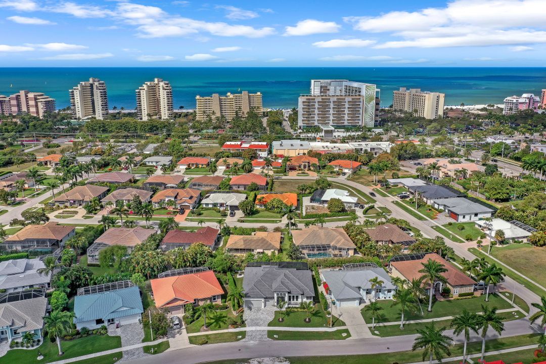 670 Amber Dr, Marco Island, FL 34145