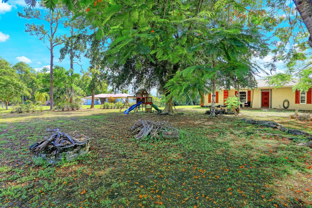 2690 64th St SW, Naples, FL 34105