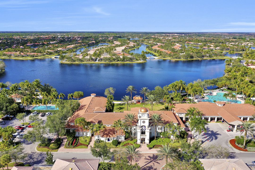 5104 Inagua Way, Naples, FL 34119