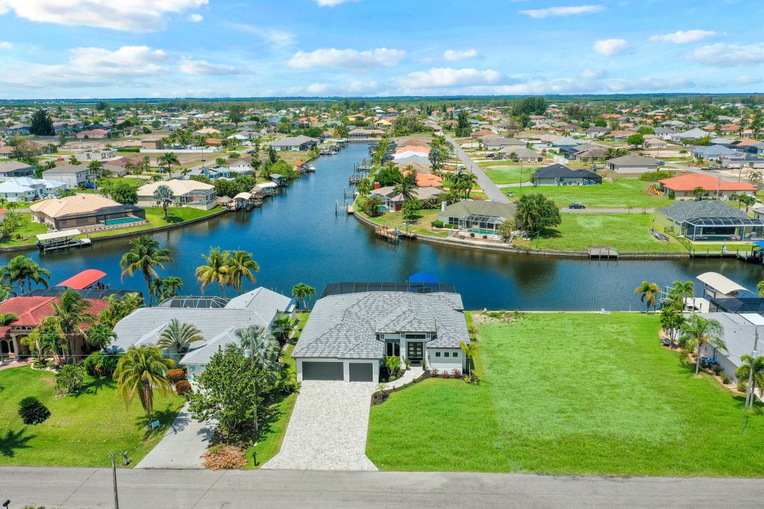 214 NW 32nd Pl, Cape Coral, FL 33993